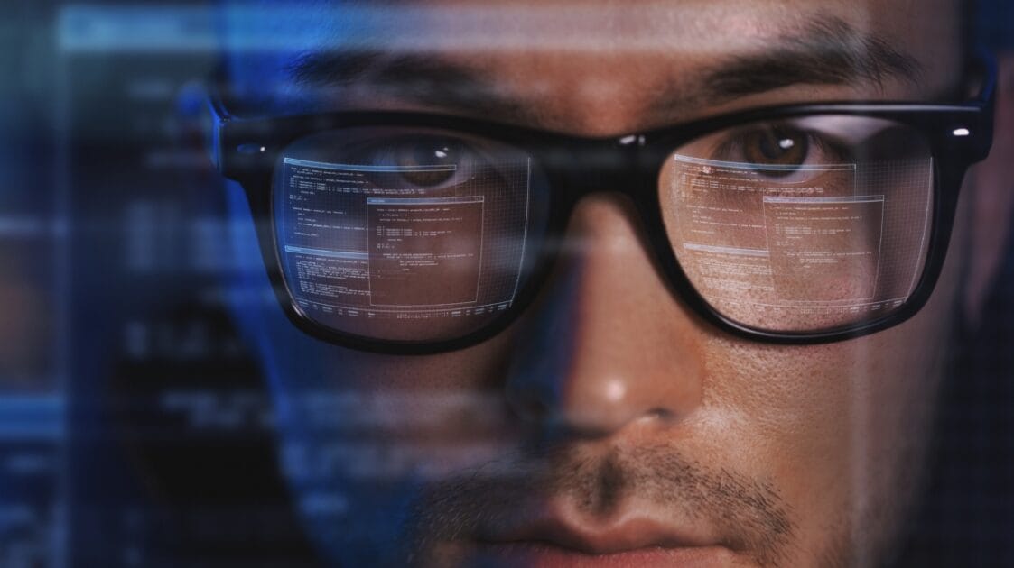 Óculos Inteligentes com IA: Tela na Moldura e Controle por Anel